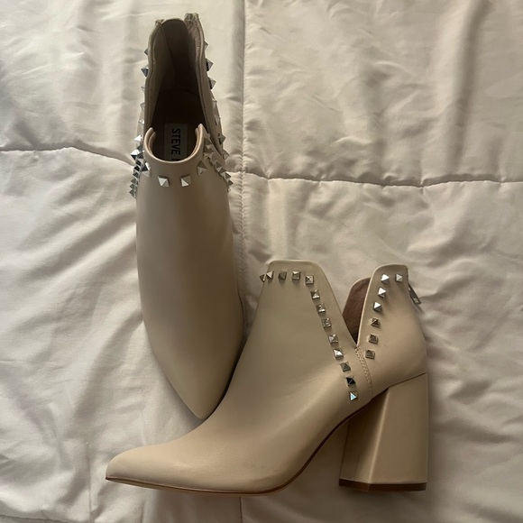 Steve Madden Ivory Studded Ankle Booties - Picture 1 of 5